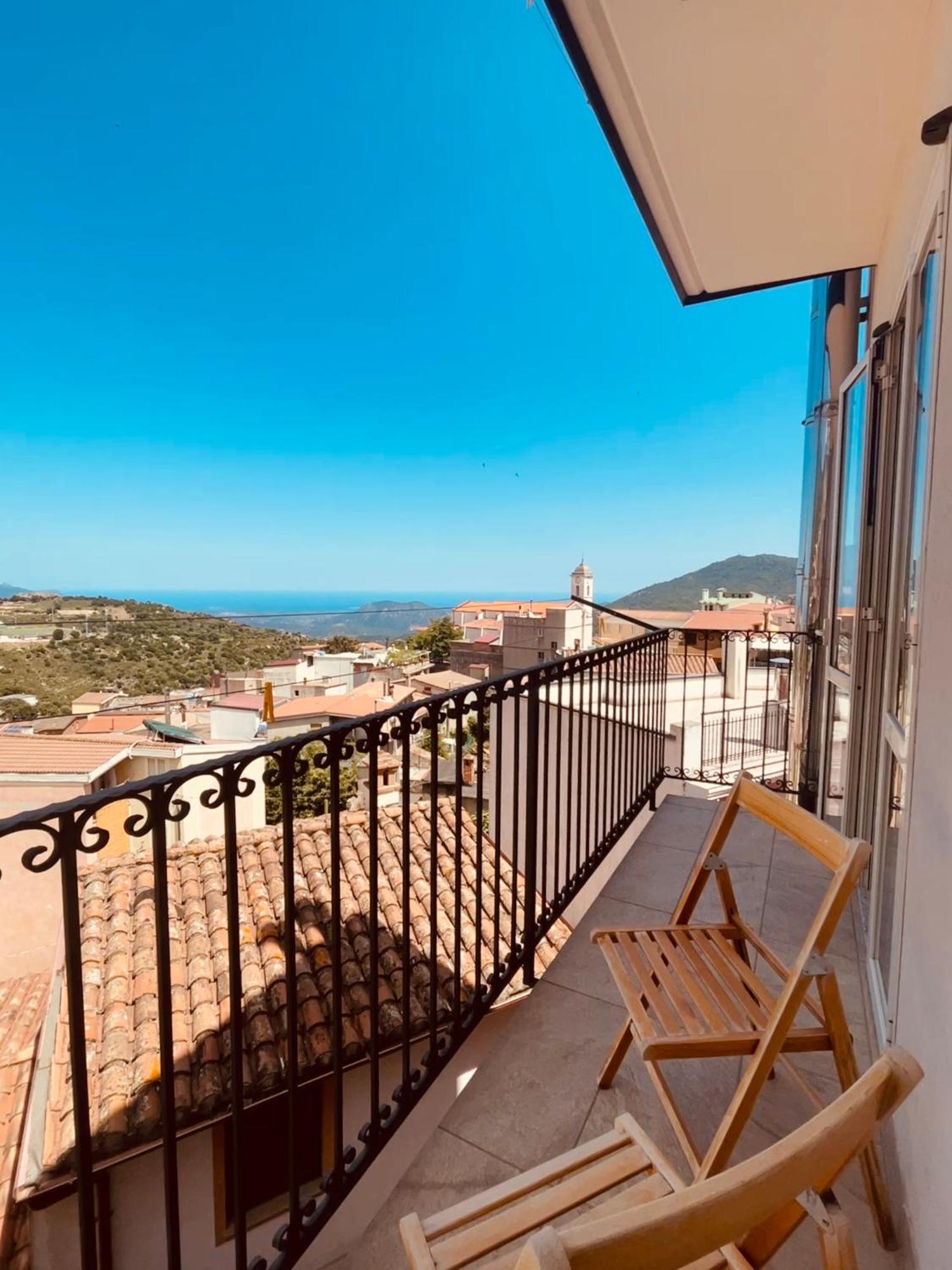 B&B Aria Ona Villagrande Strisaili Eksteriør bilde