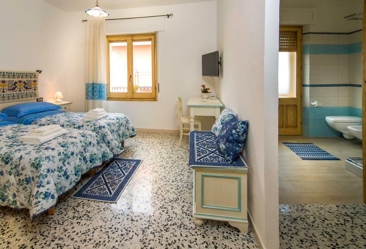 B&B Aria Ona Villagrande Strisaili Eksteriør bilde