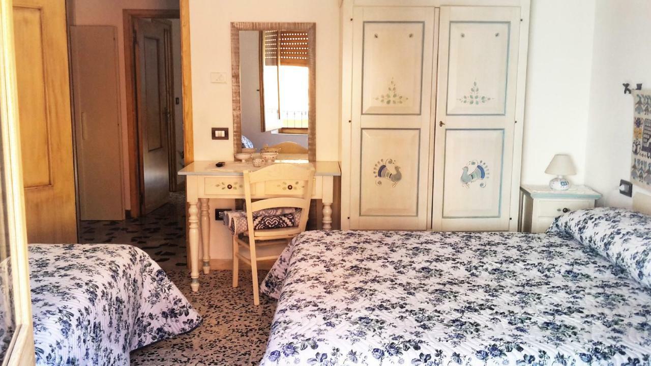 B&B Aria Ona Villagrande Strisaili Eksteriør bilde
