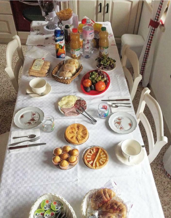 B&B Aria Ona Villagrande Strisaili Eksteriør bilde